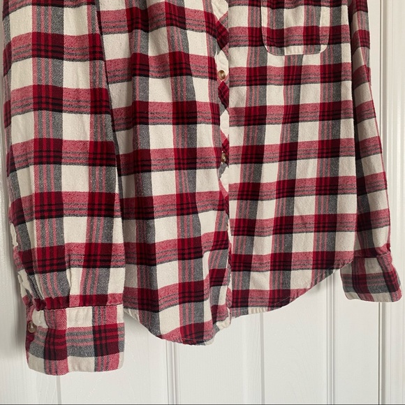BDG | Boyfriend Fit Red and White Plaid Flannel - Picture 8 of 14
